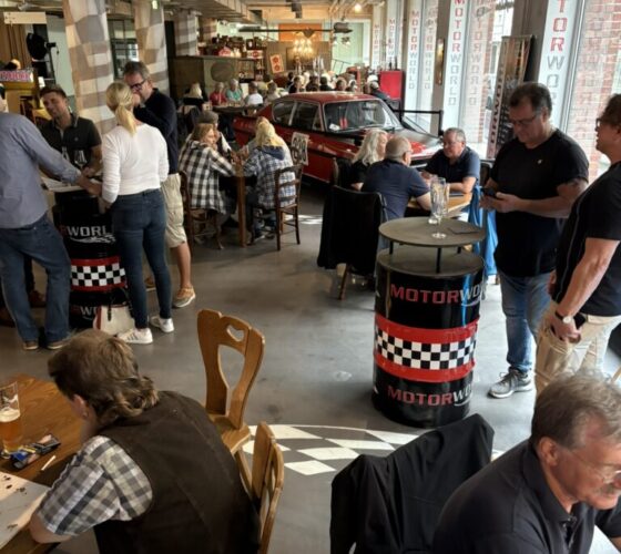 Weinprobierstand WINE-halle Rüsselsheim Wein und Speisen